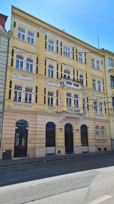 Lovely Old Town Apartment Bratysława Zewnętrze zdjęcie